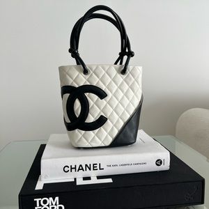 Chanel White and Black Quilt Leather Carbon Ligne Tote